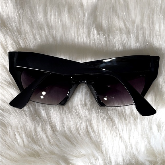 2 for $22 Sunglasses - Picture 3 of 5